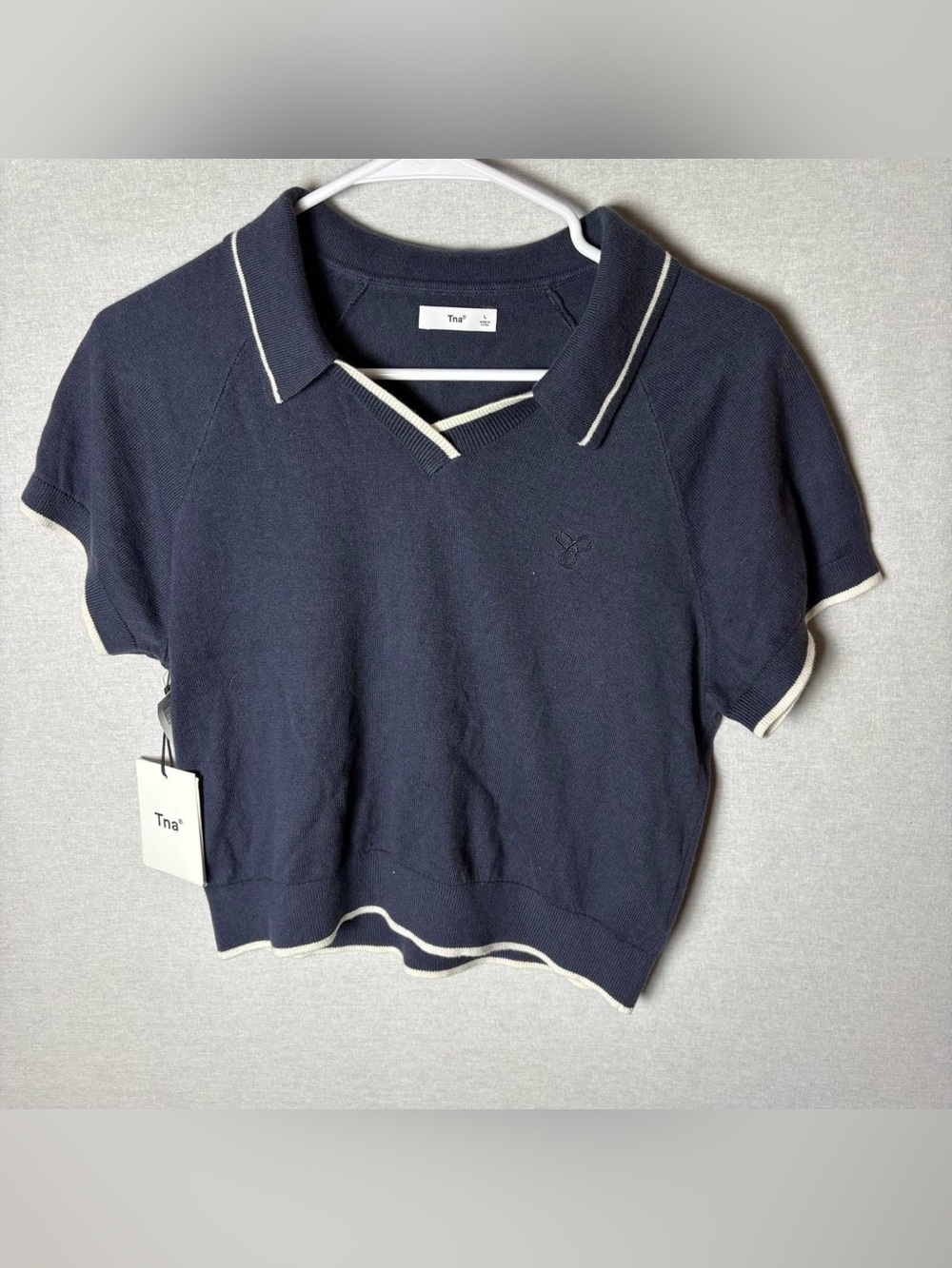 Aritiza TNA navy blue cropped knit polo shirt size Large NWT
